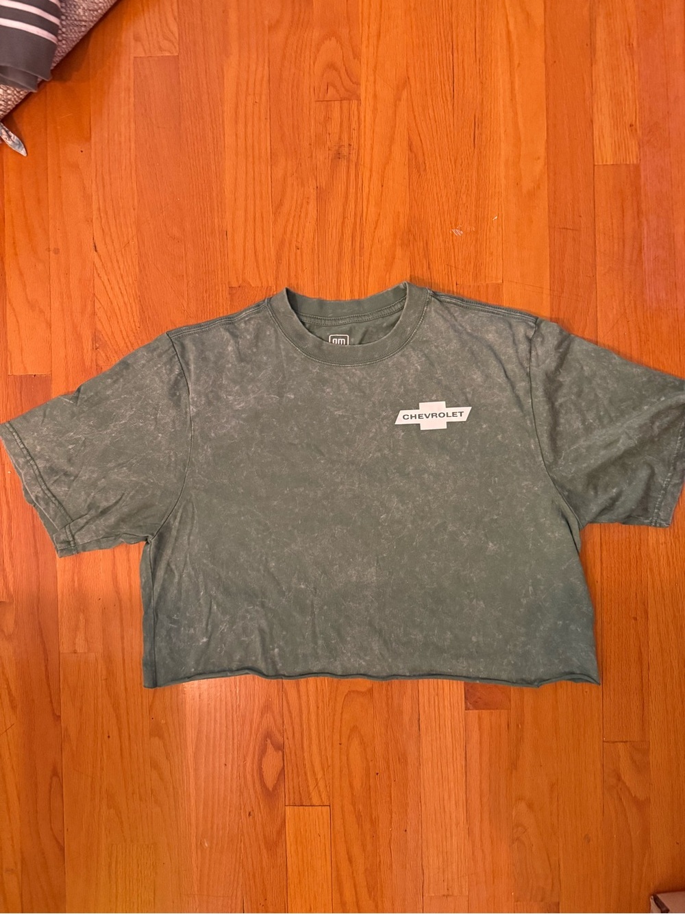 Chevrolet Women's Washed Green Cropped Tee